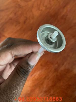 रिसाव-प्रूफ 4-छेद स्नो एरोसोल स्प्रे वाल्व और एक्चुएटर भारी शुल्क शीतकालीन प्रभाव नोजल सजावटी स्प्रे के लिए